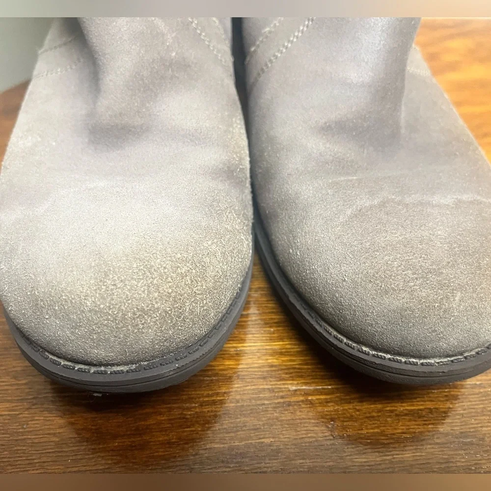 UGG Women's sz 9 Silva tan Boots - Picture 2 of 4